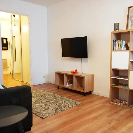 Le Cypres - 2 A 4 Personnes - Appartement Avec Balcon - Stationnement Libre Et Gratuit - Proche Du Polygone Beziers Exterior photo