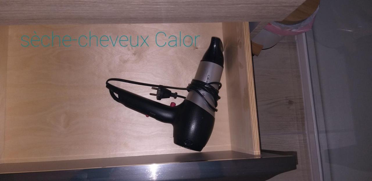 Apartment Le Cypres - 2 A 4 Personnes - Avec Balcon - Stationnement Libre Et Gratuit - Proche Du Polygone *