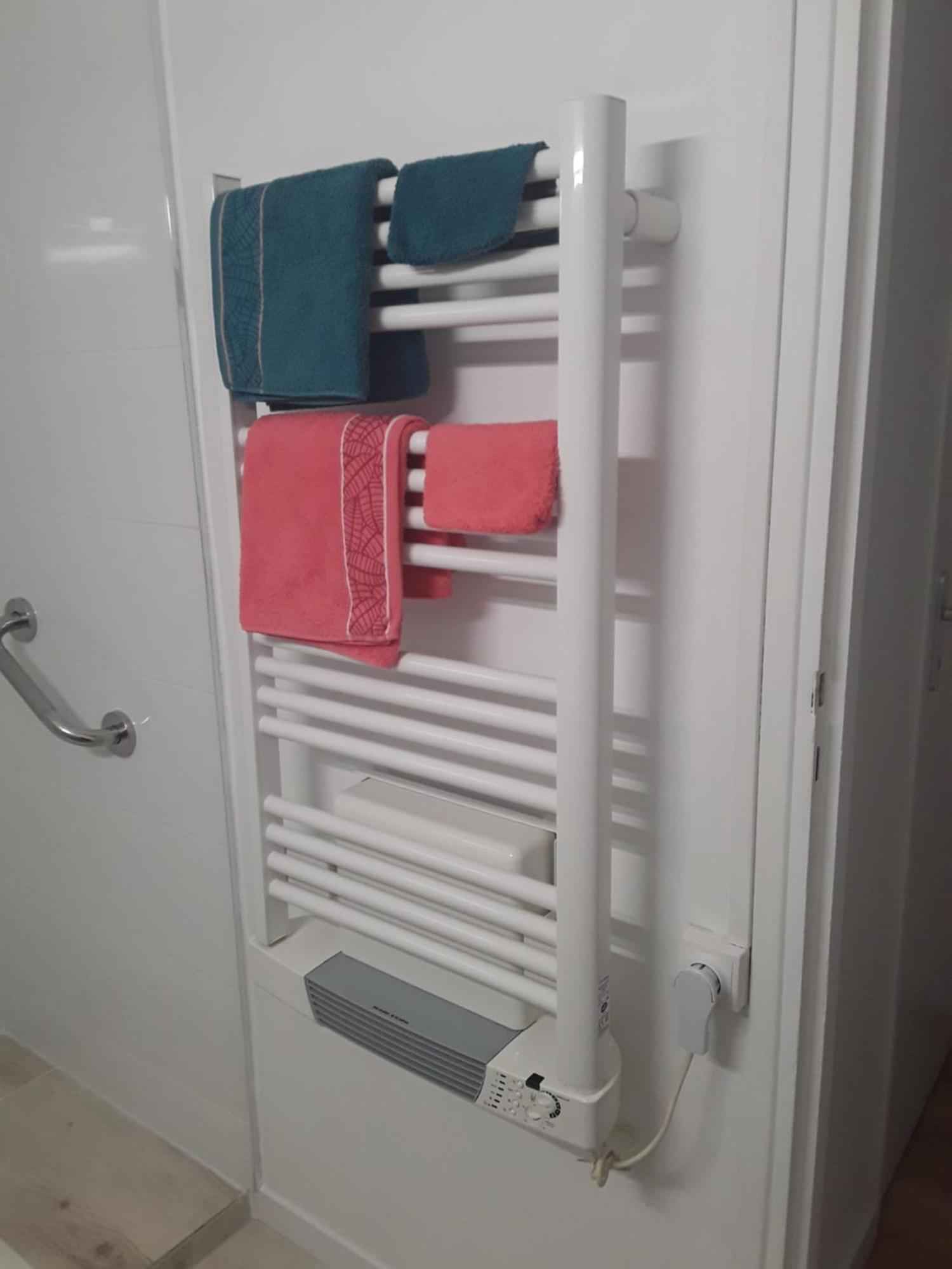 Le Cypres - 2 A 4 Personnes - Avec Balcon - Stationnement Libre Et Gratuit - Proche Du Polygone Apartment *